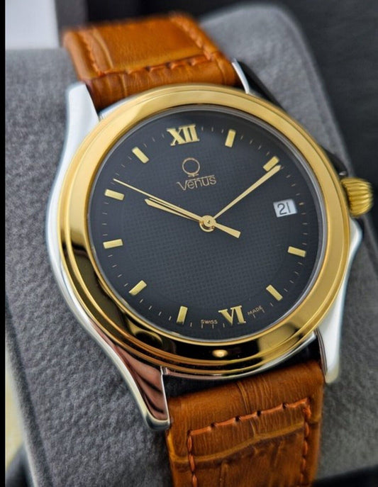 Vintage 80's • Venus Men's Watch • 40mm • Honeycomb Dial • Near Mint Condition