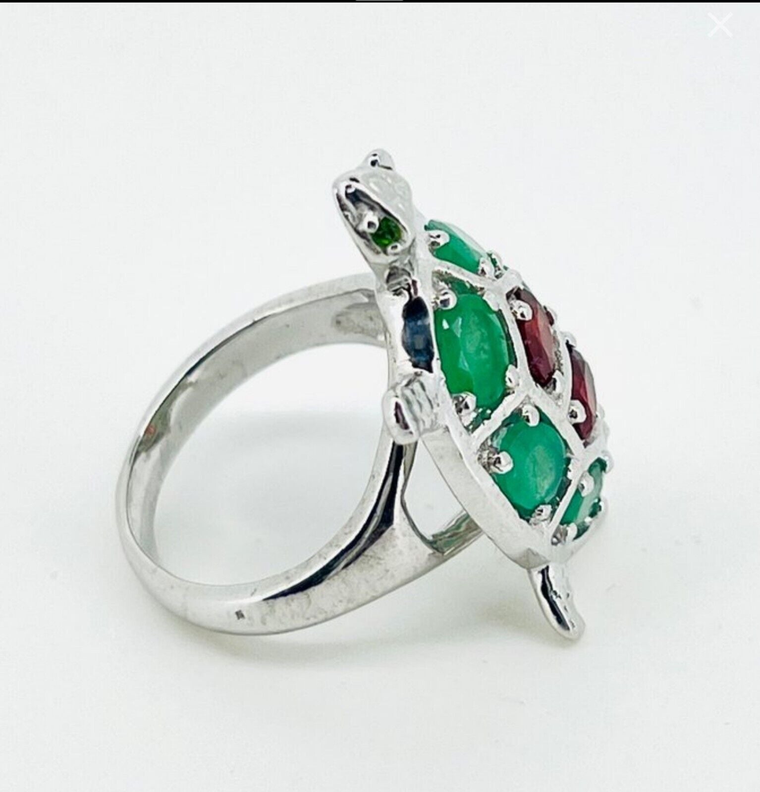 'Honu'• 925 Sterling Silver w Natural Emerald • Size 8.25 • 11.100g  Handcrafted