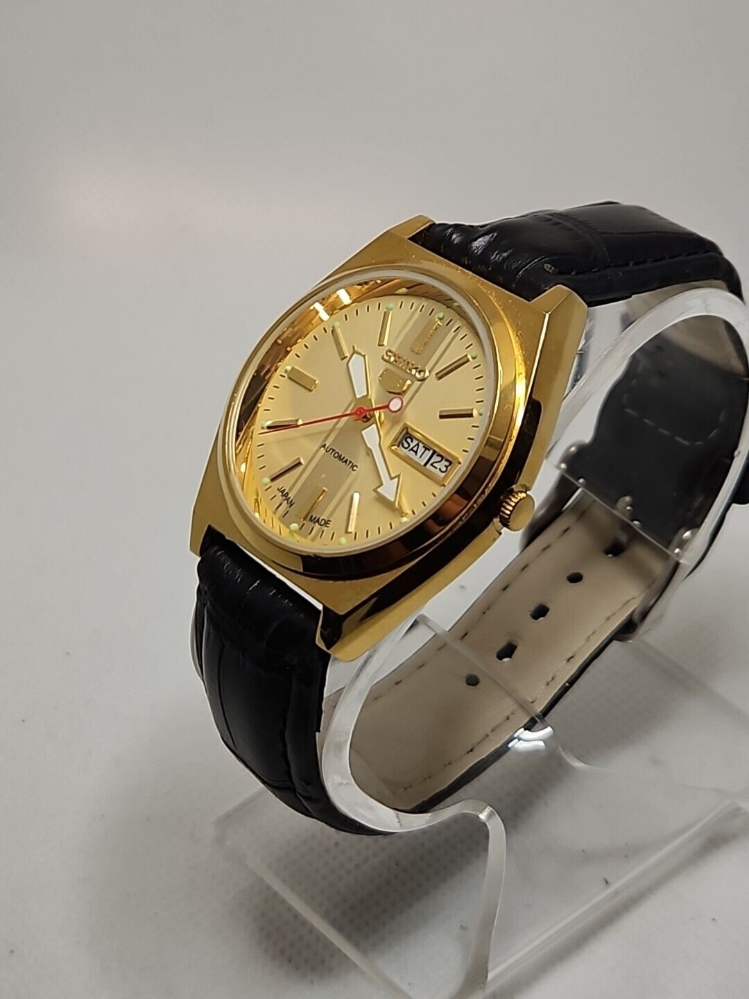 Seiko 5 • Automatic • Vintage • Japan 6039A • 17J Movement