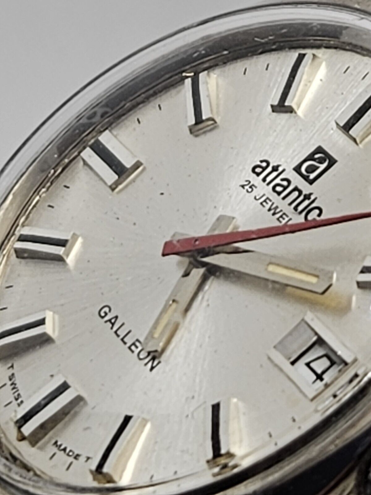 Vintage 70's • ATLANTIC Galleon Watch • 25 J• Date • Central Seconds • Swiss