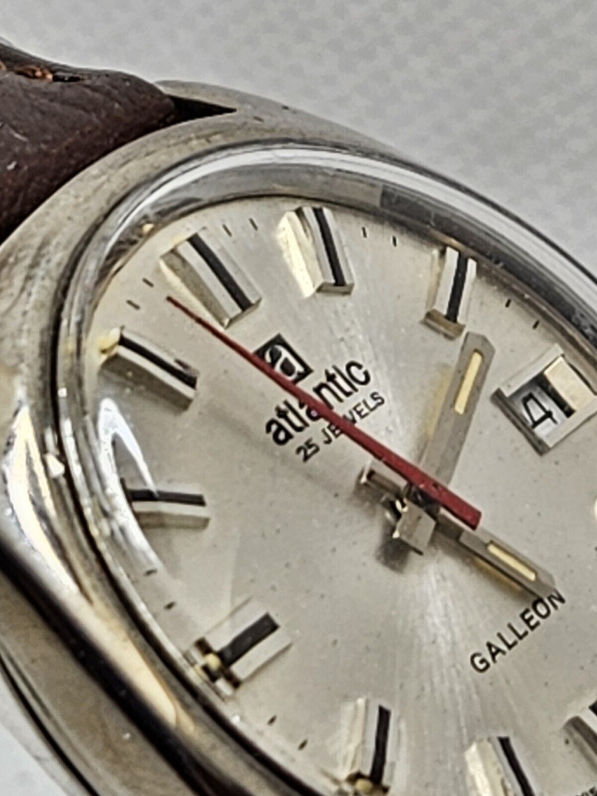 Vintage 70's • ATLANTIC Galleon Watch • 25 J• Date • Central Seconds • Swiss