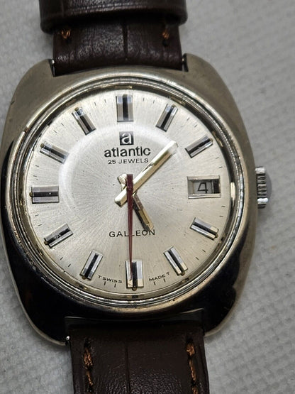 Vintage 70's • ATLANTIC Galleon Watch • 25 J• Date • Central Seconds • Swiss