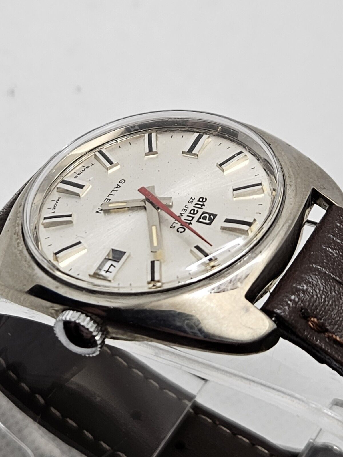 Vintage 70's • ATLANTIC Galleon Watch • 25 J• Date • Central Seconds • Swiss