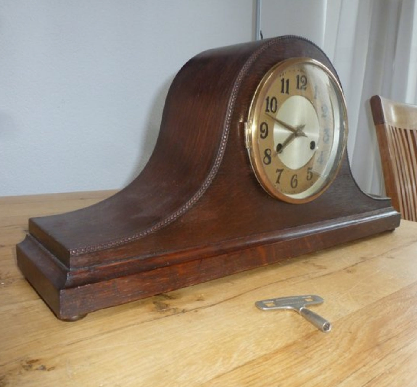 Urgos (Germany) 1930's Mantle Clock - Half Hour Chime w Key - Working Condition
