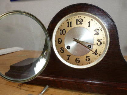Urgos (Germany) 1930's Mantle Clock - Half Hour Chime w Key - Working Condition
