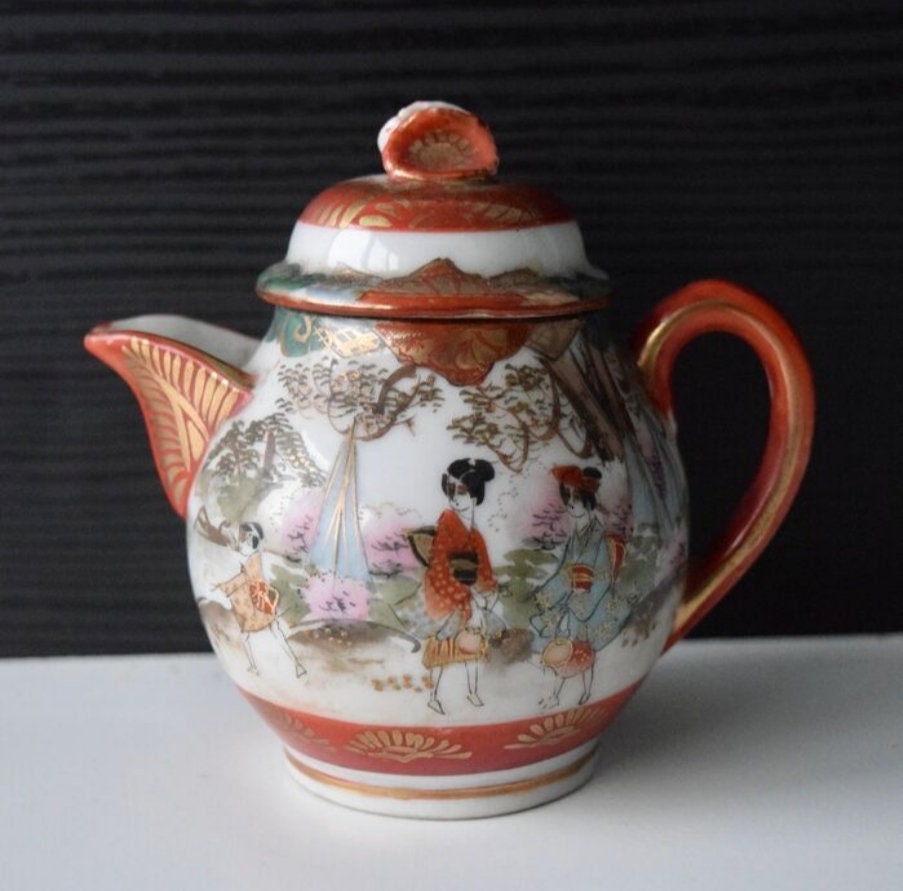 Early 20th Century Japanese Ceramic Tea Server Set - Ships Insured