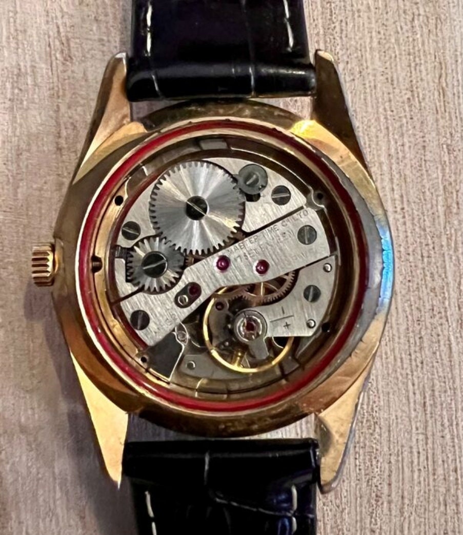Vintage 60's Elgin Watch Company Sportsman Gold Plated Steel 17J Runs
