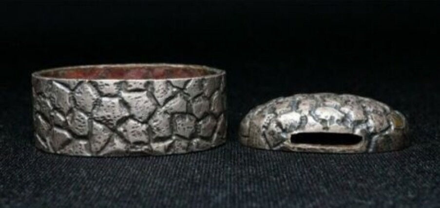 Late Edo Period Japanese Fuchi Kashira Copper w Silver Plated