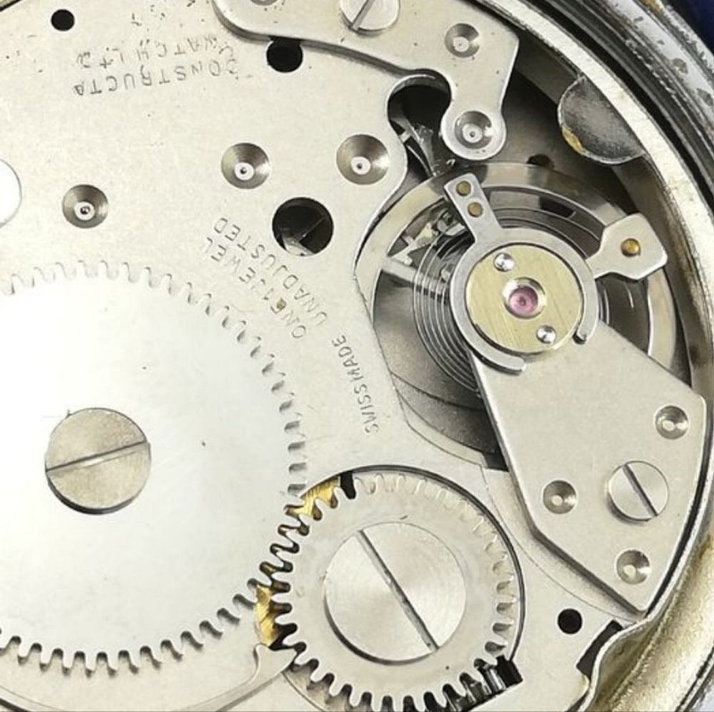 Vintage 70's Lobos De Luxe Engraved Mechanical
