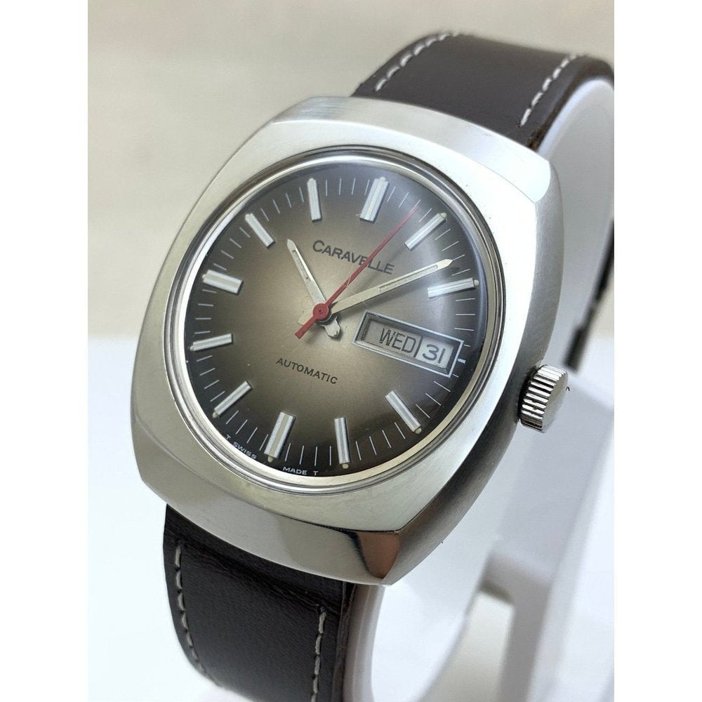 70's Vintage Caravelle Bulova w Day Date & Second Hand ref 687 01 04.6