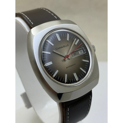 70's Vintage Caravelle Bulova w Day Date & Second Hand ref 687 01 04.6