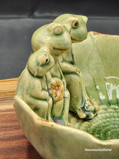 Vintage Abbott China Three Frogs Family Bowl