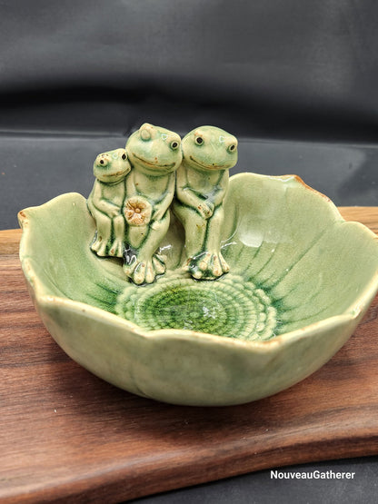 Vintage Abbott China Three Frogs Family Bowl