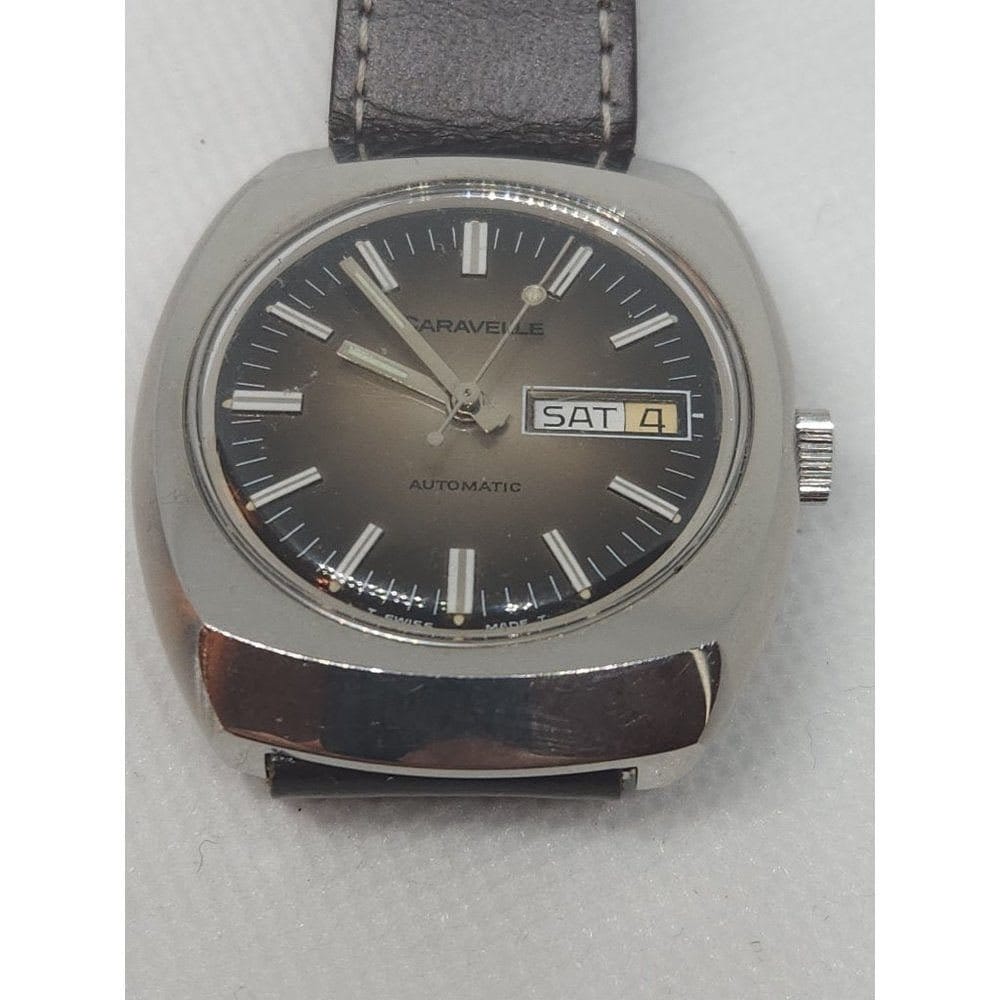 70's Vintage Caravelle Bulova w Day Date & Second Hand ref 687 01 04.6
