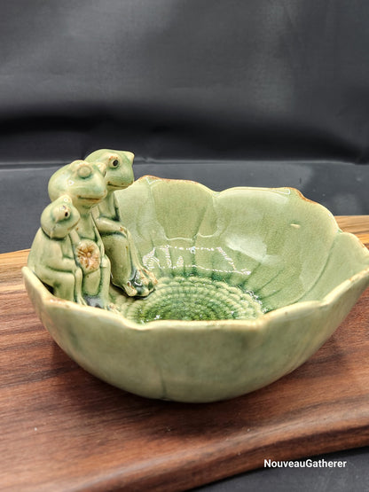 Vintage Abbott China Three Frogs Family Bowl