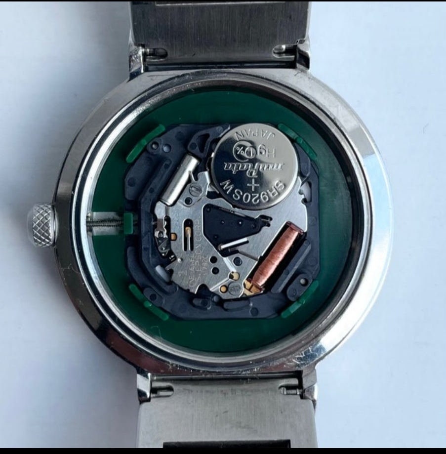 Vintage Titanium Seiko Mens 100M WR V732-OP20