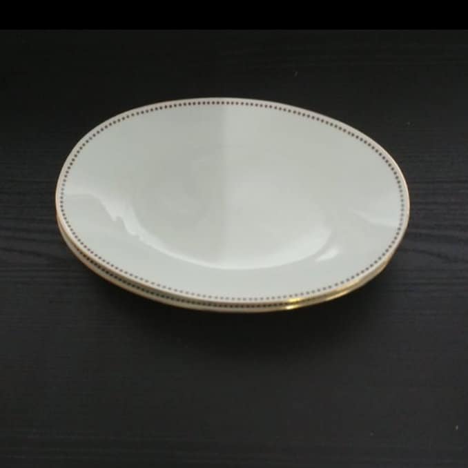 Hutschenreuther Arzberg Bavaria Porcelain Vintage Luxury Tea Set Mid 20th. Century