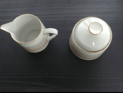 Hutschenreuther Arzberg Bavaria Porcelain Vintage Luxury Tea Set Mid 20th. Century