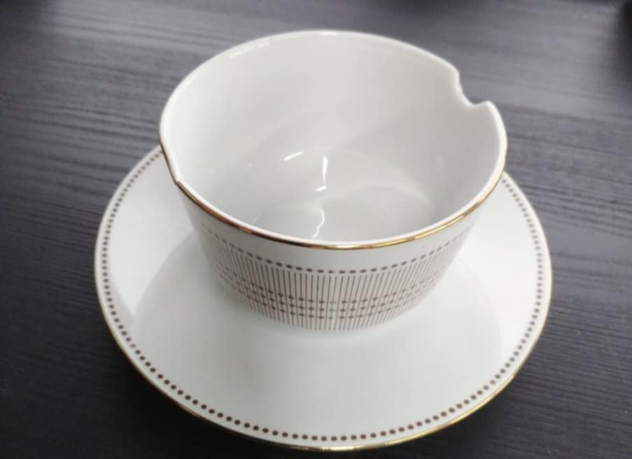 Hutschenreuther Arzberg Bavaria Porcelain Vintage Luxury Tea Set Mid 20th. Century