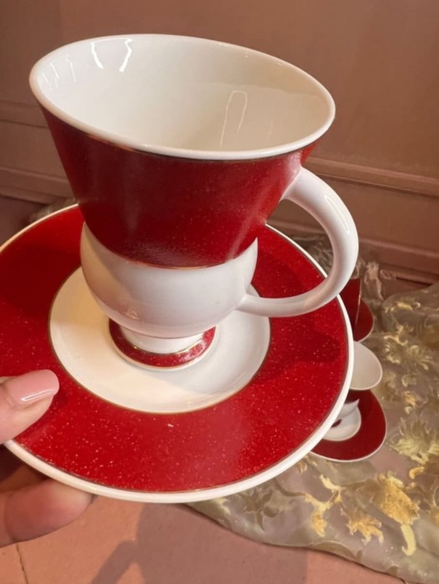 Vintage Late 20th Century  Bone China Serves 6 cups and plates