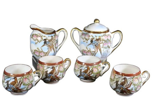 Vintage Kutani Porcelain Tea Set 20th Century Milk Jug, Sugar and Cups